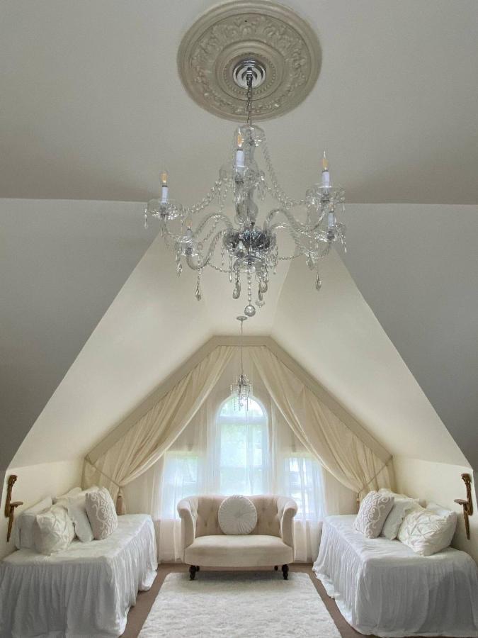 Four Winds Victorian Venue & Suites Bonham Quarto foto